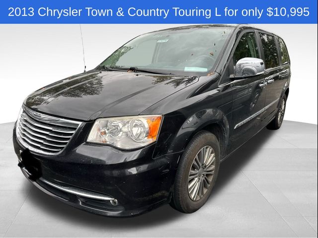 2013 Chrysler Town & Country Touring-L