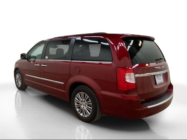 2013 Chrysler Town & Country Touring-L