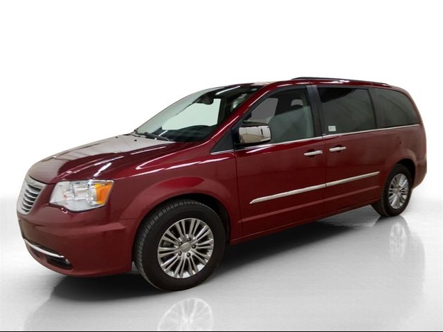 2013 Chrysler Town & Country Touring-L