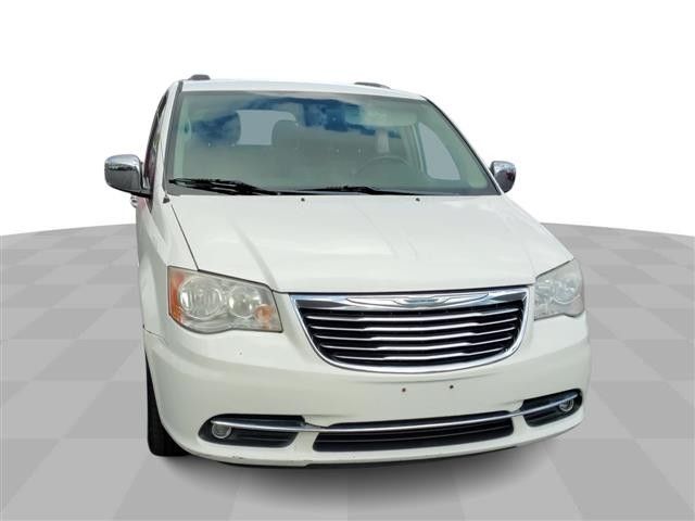 2013 Chrysler Town & Country Touring-L