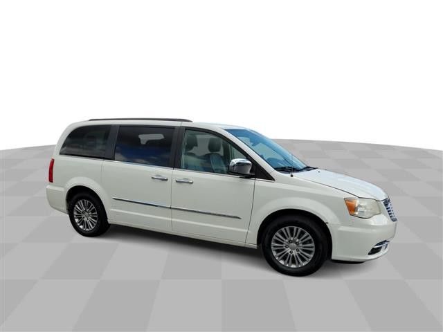 2013 Chrysler Town & Country Touring-L