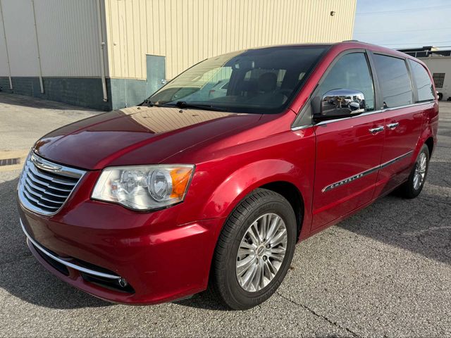 2013 Chrysler Town & Country Touring-L