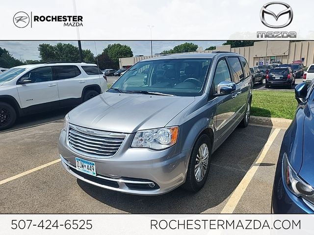 2013 Chrysler Town & Country Touring-L