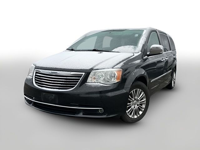 2013 Chrysler Town & Country Touring-L