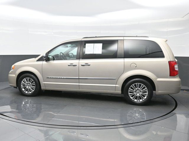 2013 Chrysler Town & Country Touring-L