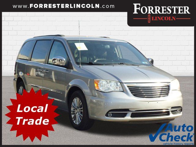 2013 Chrysler Town & Country Touring-L