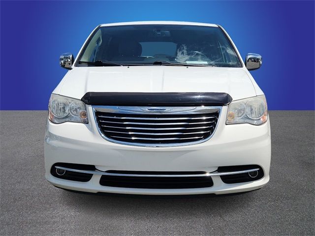 2013 Chrysler Town & Country Touring-L