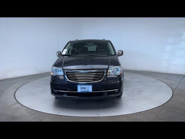 2013 Chrysler Town & Country Touring-L