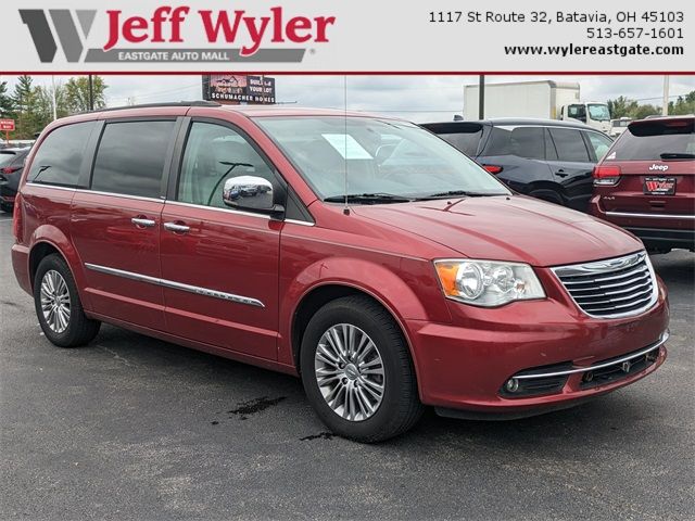 2013 Chrysler Town & Country Touring-L