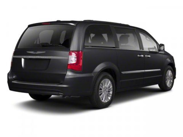 2013 Chrysler Town & Country Touring-L