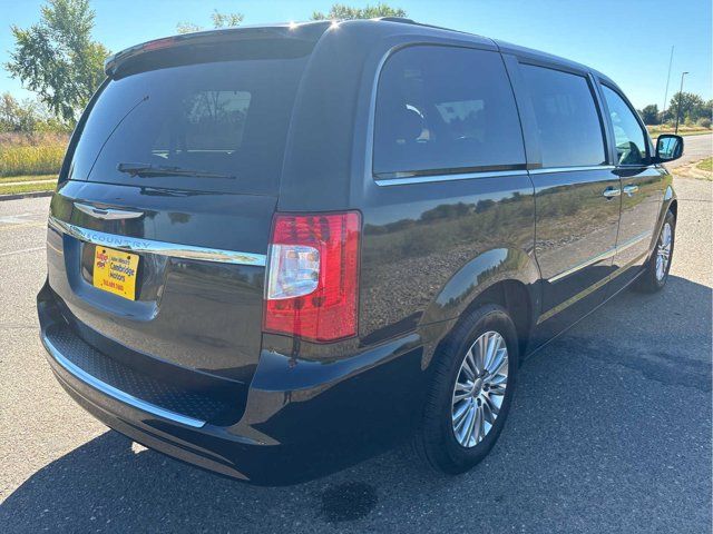 2013 Chrysler Town & Country Touring-L