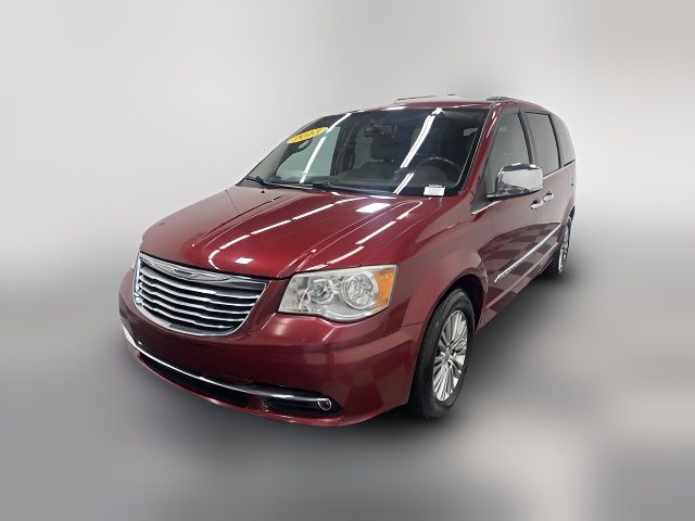 2013 Chrysler Town & Country Touring-L