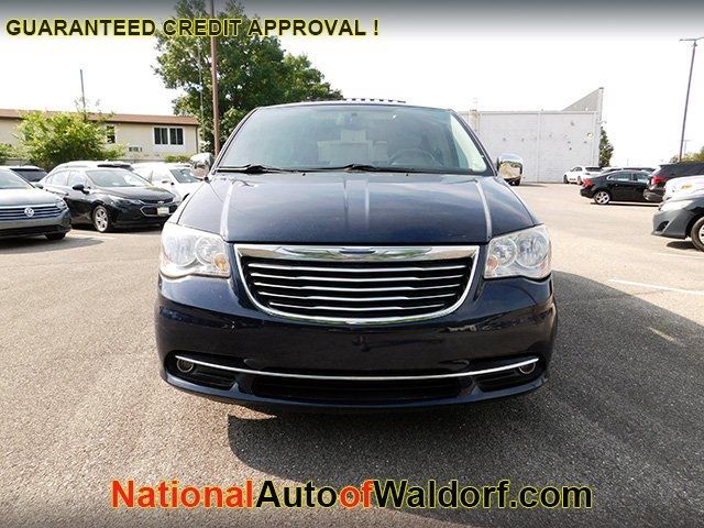 2013 Chrysler Town & Country Touring-L