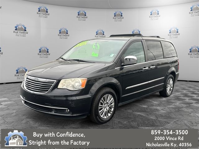 2013 Chrysler Town & Country Touring-L