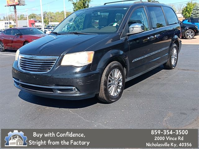 2013 Chrysler Town & Country Touring-L