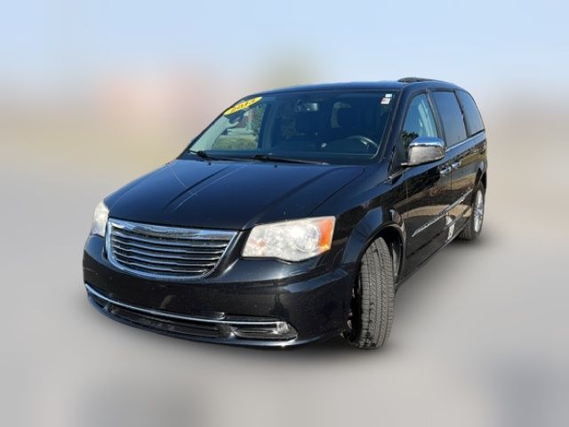 2013 Chrysler Town & Country Touring-L