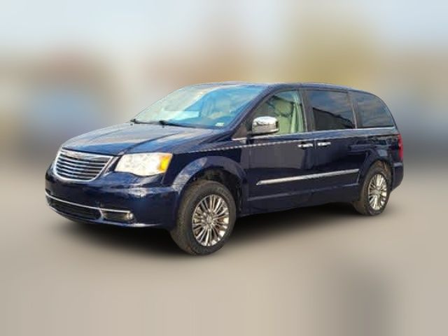 2013 Chrysler Town & Country Touring-L