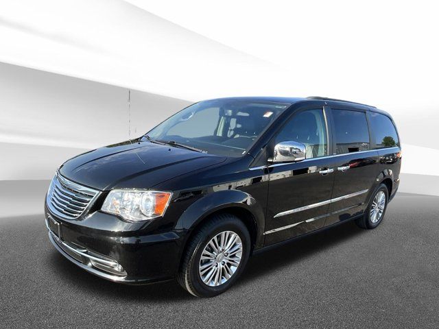 2013 Chrysler Town & Country Touring-L