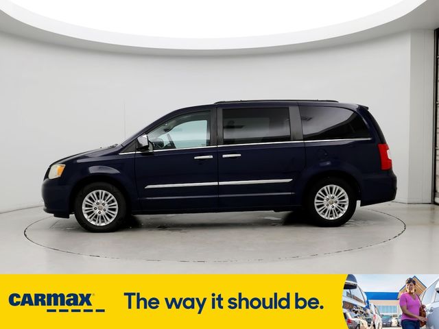 2013 Chrysler Town & Country Touring-L