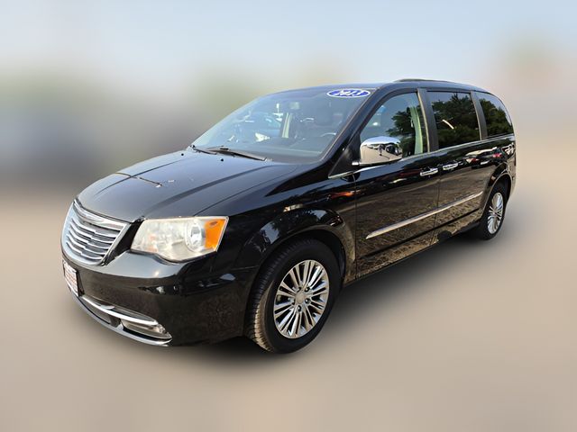 2013 Chrysler Town & Country Touring-L