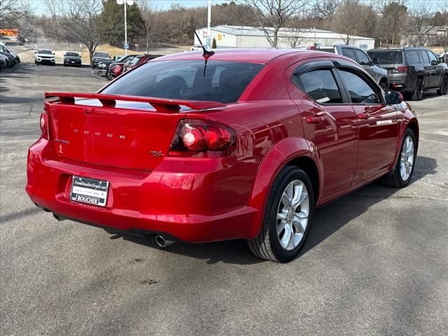 2013 Dodge Avenger R/T