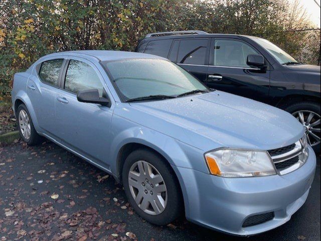 2013 Dodge Avenger SE