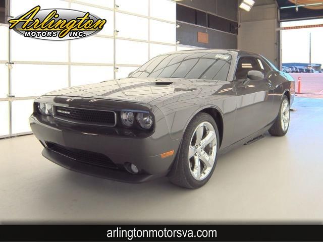 2013 Dodge Challenger SXT Plus