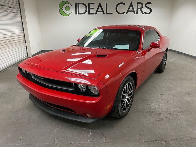 2013 Dodge Challenger SXT Plus