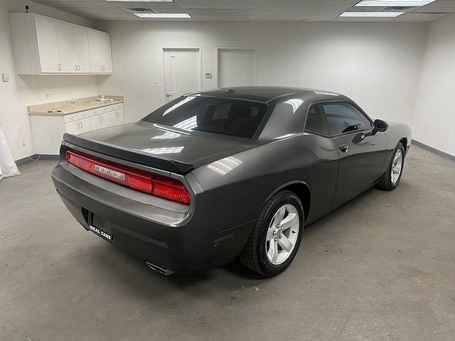 2013 Dodge Challenger SXT