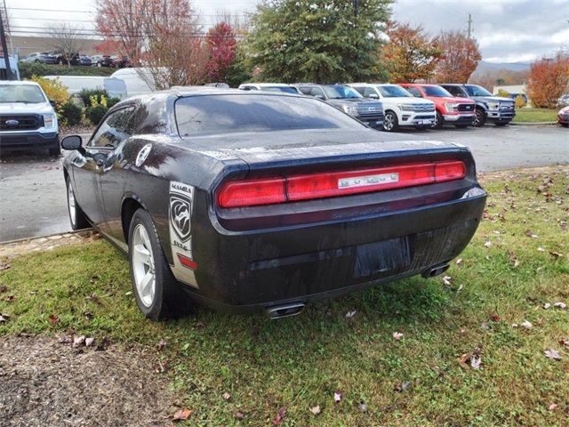 2013 Dodge Challenger SXT Plus