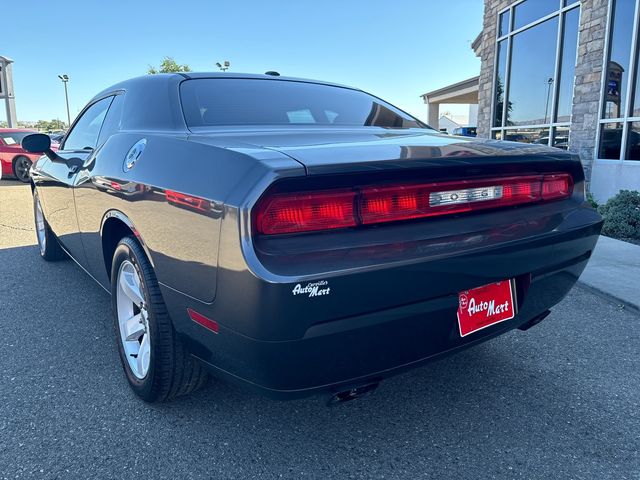 2013 Dodge Challenger SXT