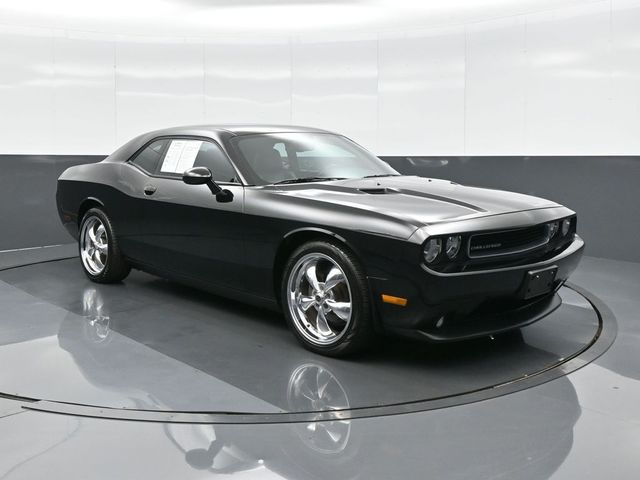 2013 Dodge Challenger SXT Plus