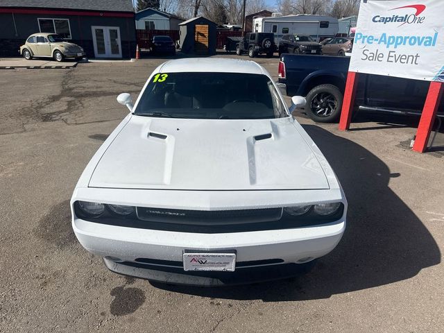 2013 Dodge Challenger SXT Plus