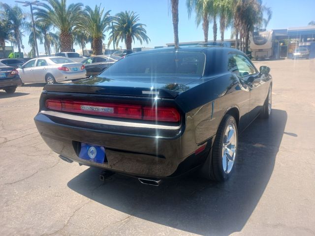 2013 Dodge Challenger SXT