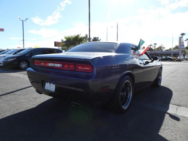 2013 Dodge Challenger SXT