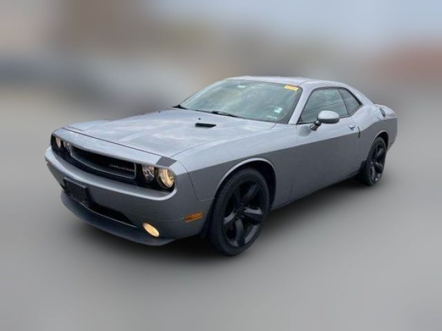 2013 Dodge Challenger SXT Plus