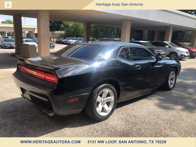 2013 Dodge Challenger SXT