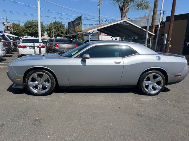 2013 Dodge Challenger SXT Plus