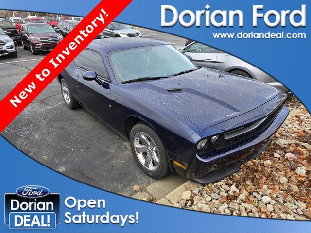 2013 Dodge Challenger SXT Plus