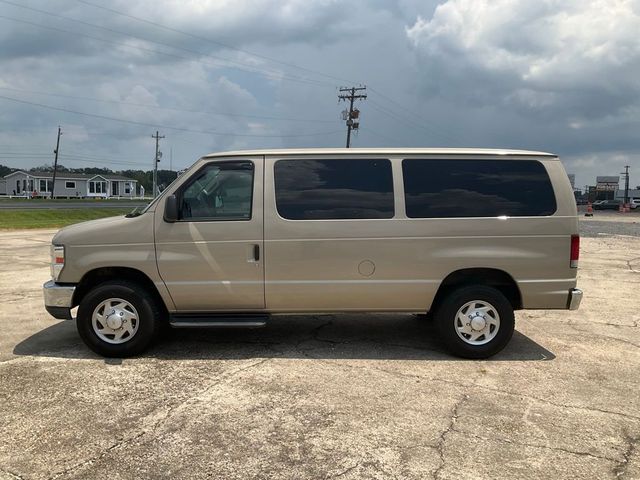 2013 Ford Econoline XLT