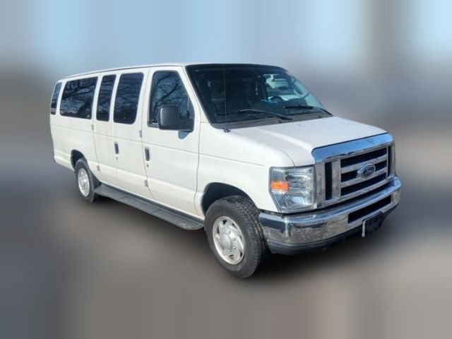 2013 Ford Econoline XLT