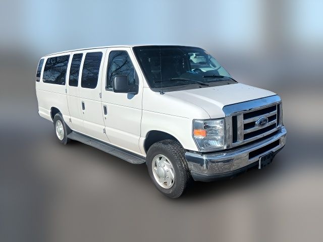 2013 Ford Econoline XLT