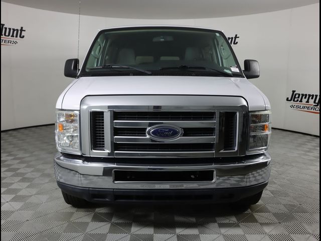 2013 Ford Econoline XLT