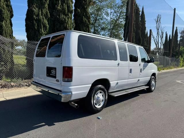 2013 Ford Econoline XLT