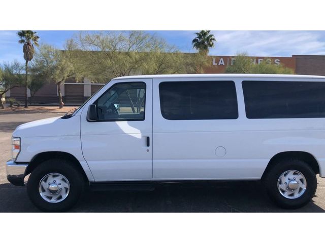 2013 Ford Econoline XLT