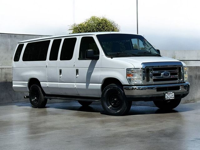 2013 Ford Econoline XLT