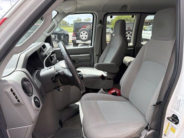 2013 Ford Econoline XLT