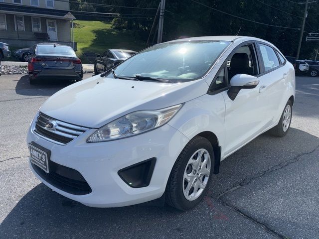 2013 Ford Fiesta SE