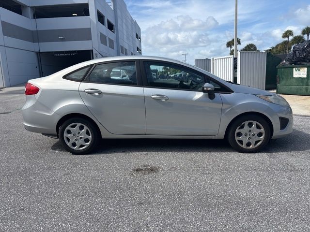 2013 Ford Fiesta SE