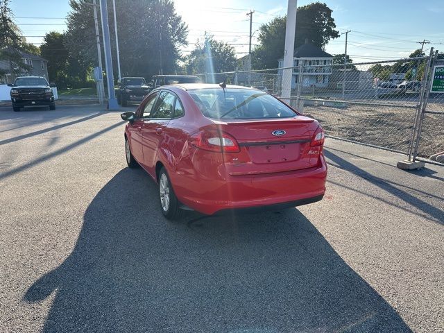 2013 Ford Fiesta SE